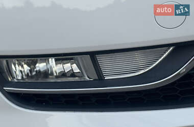 Седан Volkswagen Passat 2015 в 