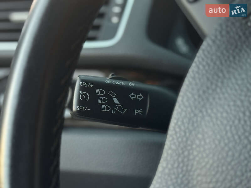 Седан Volkswagen Passat 2015 в Дрогобыче