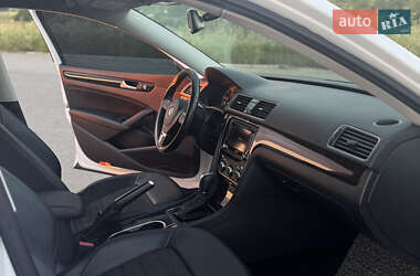 Седан Volkswagen Passat 2015 в 