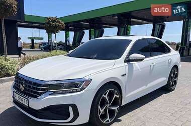 Седан Volkswagen Passat 2019 в Одессе