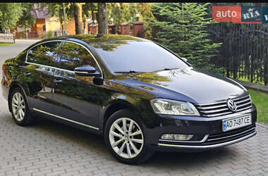 Седан Volkswagen Passat 2011 в Сваляве