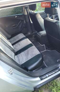 Универсал Volkswagen Passat 2005 в 