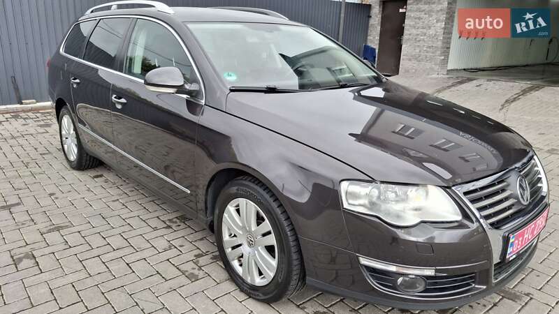 Универсал Volkswagen Passat 2008 в Ровно