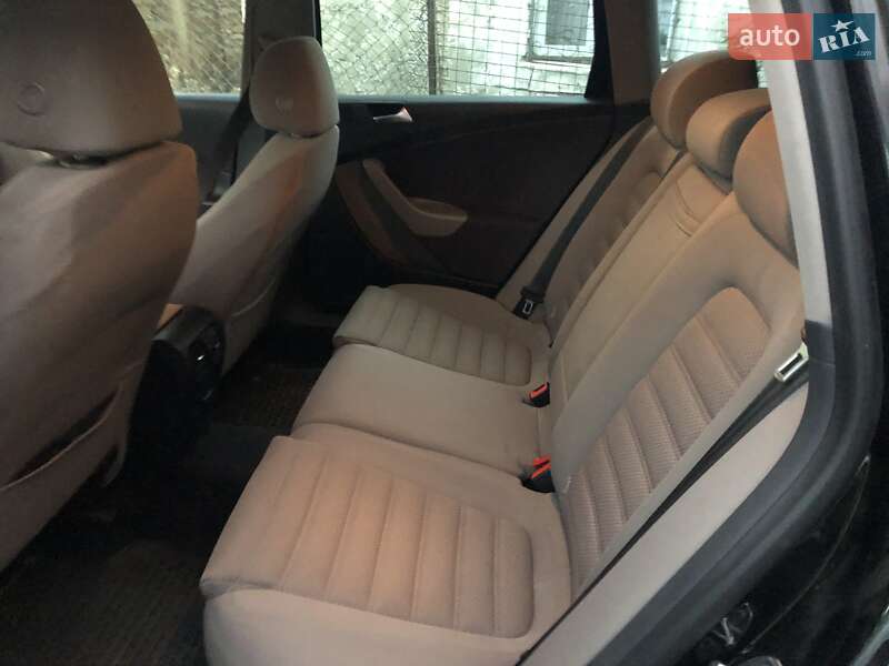 Универсал Volkswagen Passat 2008 в Вознесенске