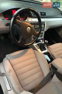 Універсал Volkswagen Passat 2008 в 