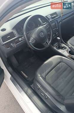 Седан Volkswagen Passat 2014 в 