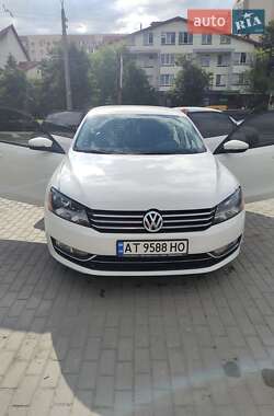 Седан Volkswagen Passat 2012 в 
