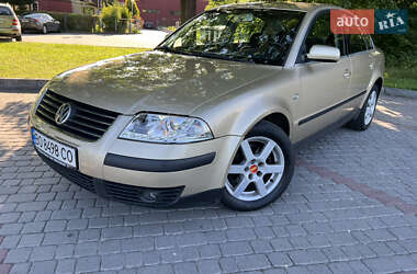 Седан Volkswagen Passat 2000 в Львове