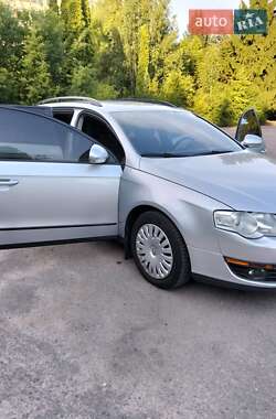 Универсал Volkswagen Passat 2006 в Житомире