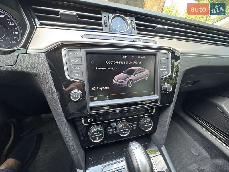 Седан Volkswagen Passat 2014 в Умани