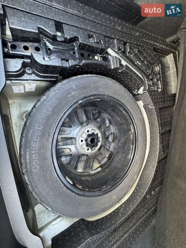 Седан Volkswagen Passat 2014 в Умани