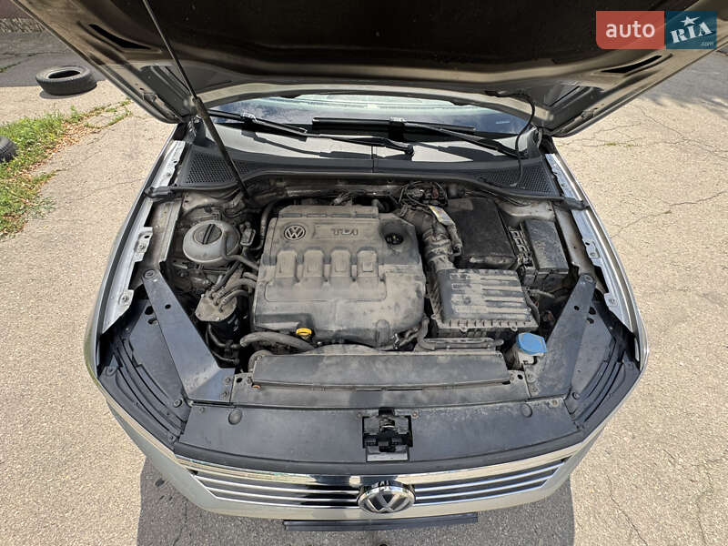 Седан Volkswagen Passat 2014 в Умани