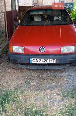 Универсал Volkswagen Passat 1990 в Звенигородке