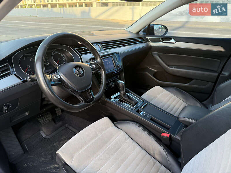 Универсал Volkswagen Passat 2015 в Харькове