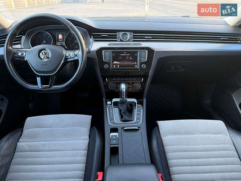 Универсал Volkswagen Passat 2015 в Харькове