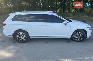 Универсал Volkswagen Passat 2015 в 