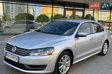 Седан Volkswagen Passat 2012 в Крюковщине