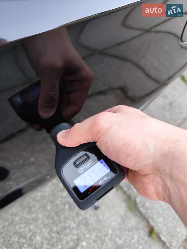 Седан Volkswagen Passat 2012 в Черкассах