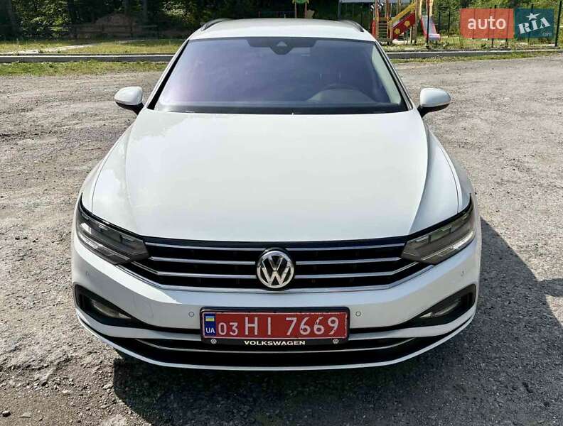 Універсал Volkswagen Passat 2020 в Бережанах