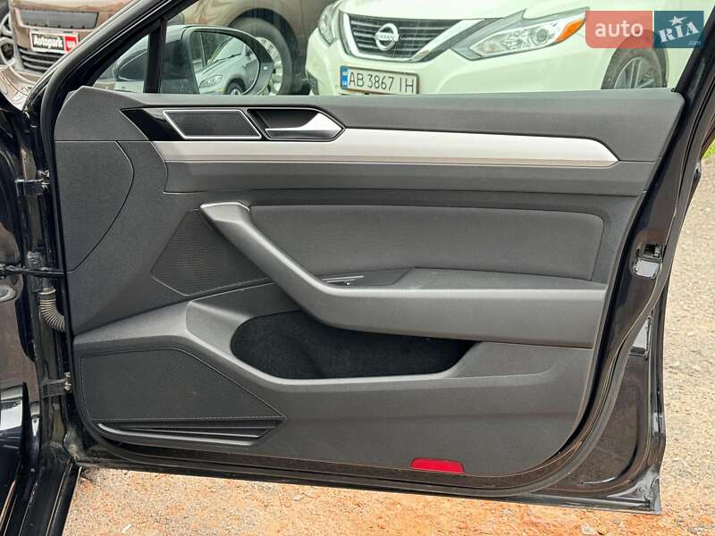 Универсал Volkswagen Passat 2015 в Виннице