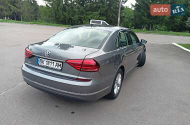 Седан Volkswagen Passat 2016 в 