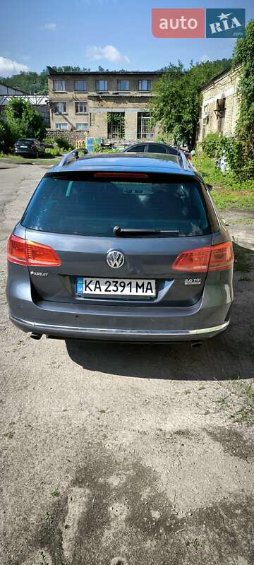 Универсал Volkswagen Passat 2011 в Киеве
