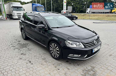 Универсал Volkswagen Passat 2011 в Стрые