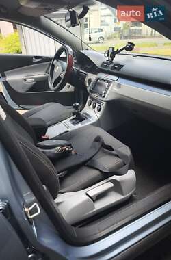 Седан Volkswagen Passat 2005 в 