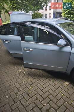 Седан Volkswagen Passat 2005 в 