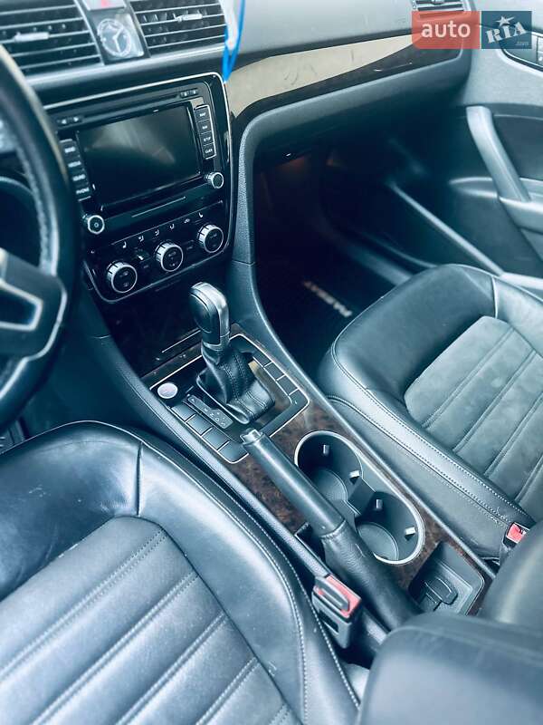 Седан Volkswagen Passat 2015 в Одессе фото 15 Седан Volkswagen Passat 2015 в Одессе