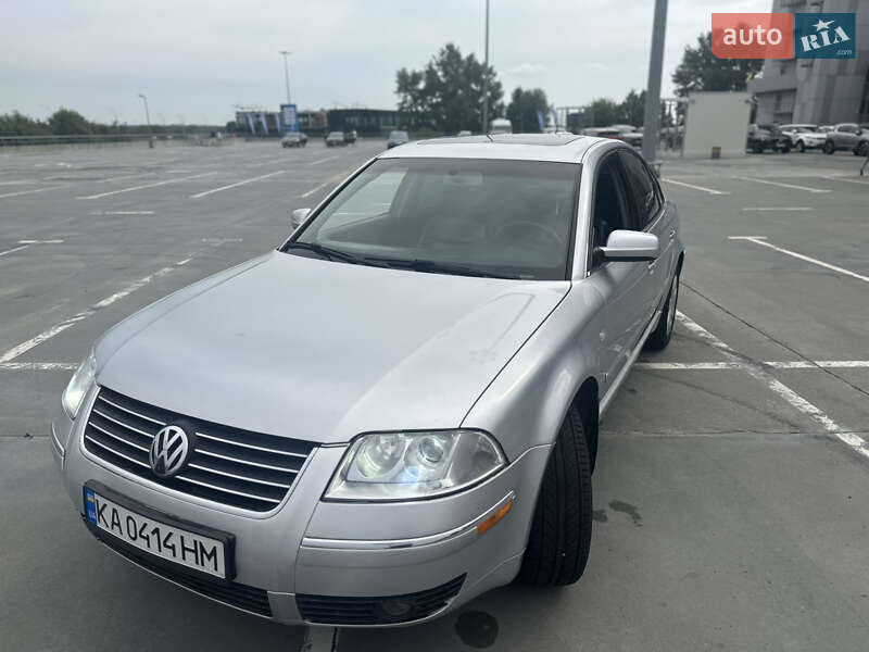 Седан Volkswagen Passat 2001 в Киеве