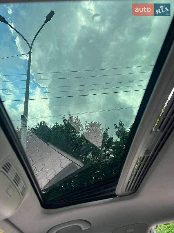 Седан Volkswagen Passat 2013 в Львове