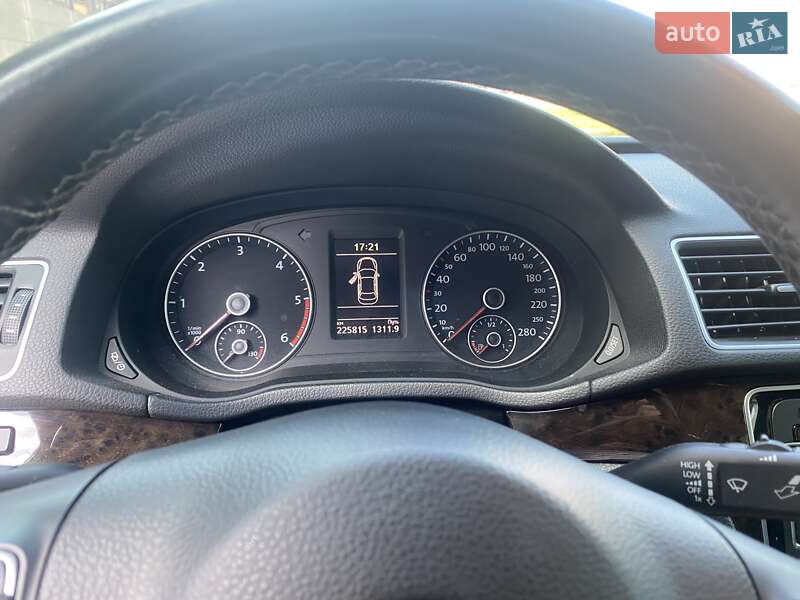 Седан Volkswagen Passat 2014 в Кропивницькому