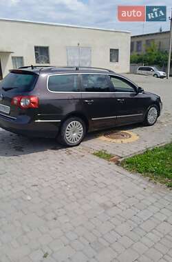 Універсал Volkswagen Passat 2009 в Борщеві