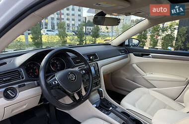 Седан Volkswagen Passat 2016 в 