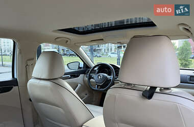 Седан Volkswagen Passat 2016 в 