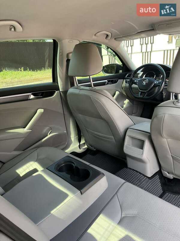 Седан Volkswagen Passat 2018 в Кременчуці