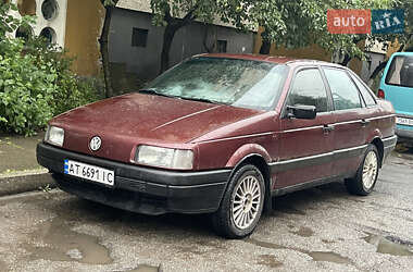Седан Volkswagen Passat 1991 в Ивано-Франковске