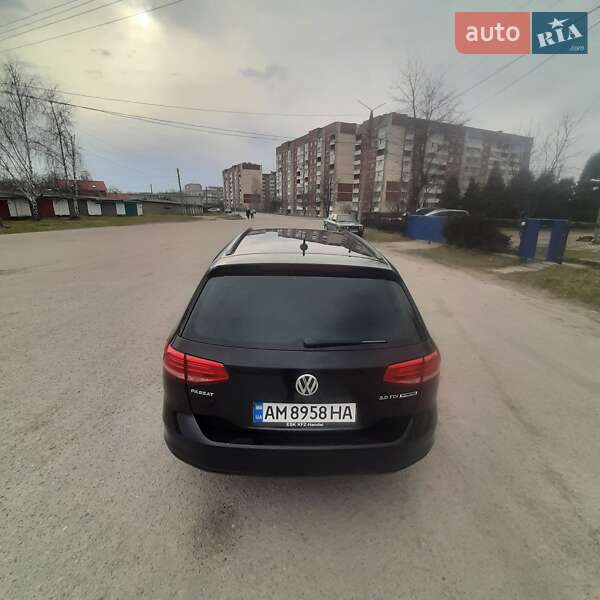 Универсал Volkswagen Passat 2017 в Звягеле