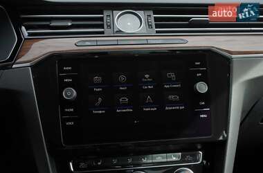 Седан Volkswagen Passat 2018 в 