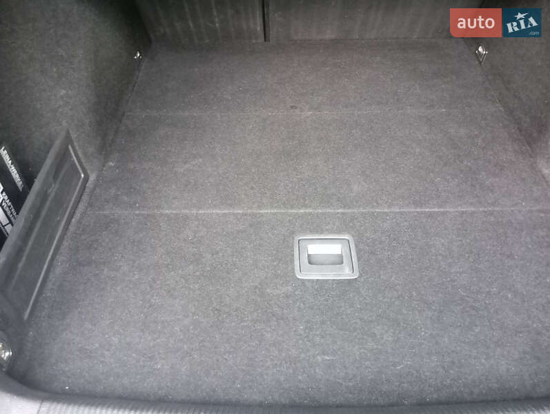 Універсал Volkswagen Passat 2014 в Києві