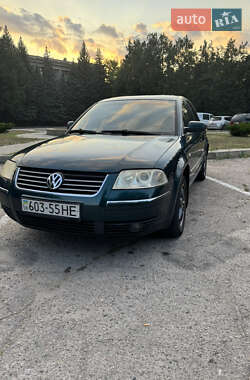 Седан Volkswagen Passat 2003 в Запоріжжі
