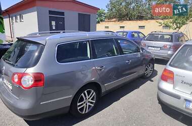 Универсал Volkswagen Passat 2006 в Ивано-Франковске