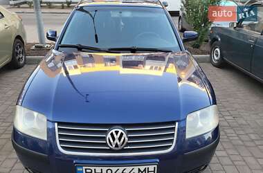 Седан Volkswagen Passat 2001 в 
