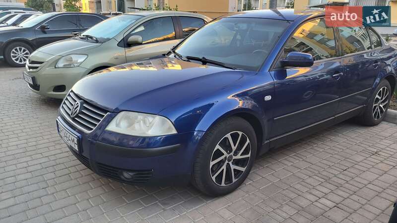 Седан Volkswagen Passat 2001 в 