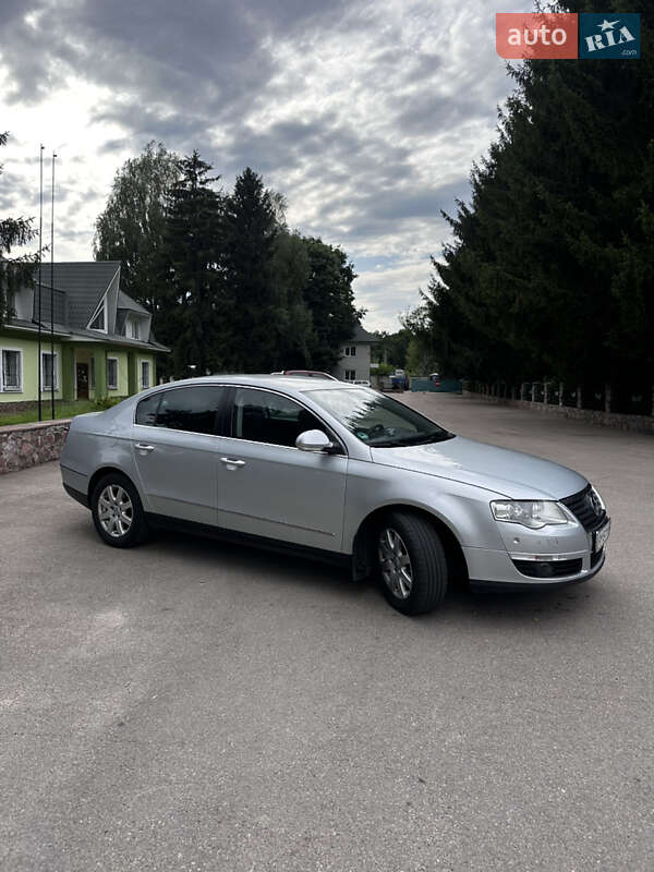 Седан Volkswagen Passat 2007 в Овруче
