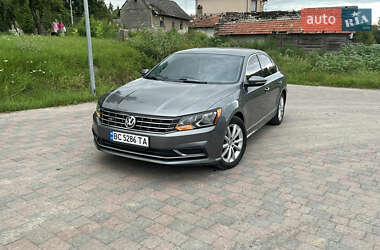 Седан Volkswagen Passat 2015 в Миколаєві