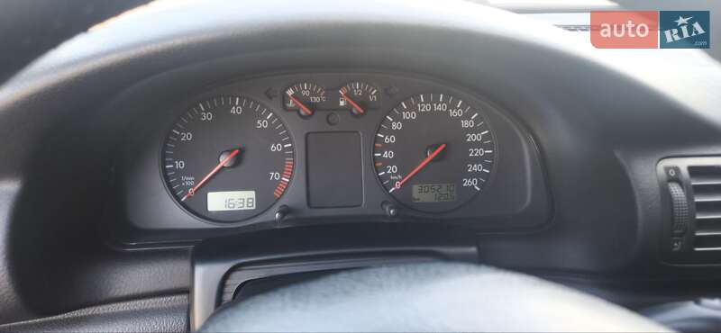 Універсал Volkswagen Passat 1999 в Дніпрі фото 10 Універсал Volkswagen Passat 1999 в Дніпрі