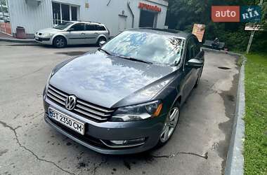 Седан Volkswagen Passat 2015 в Виннице