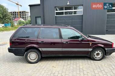 Универсал Volkswagen Passat 1993 в Львове